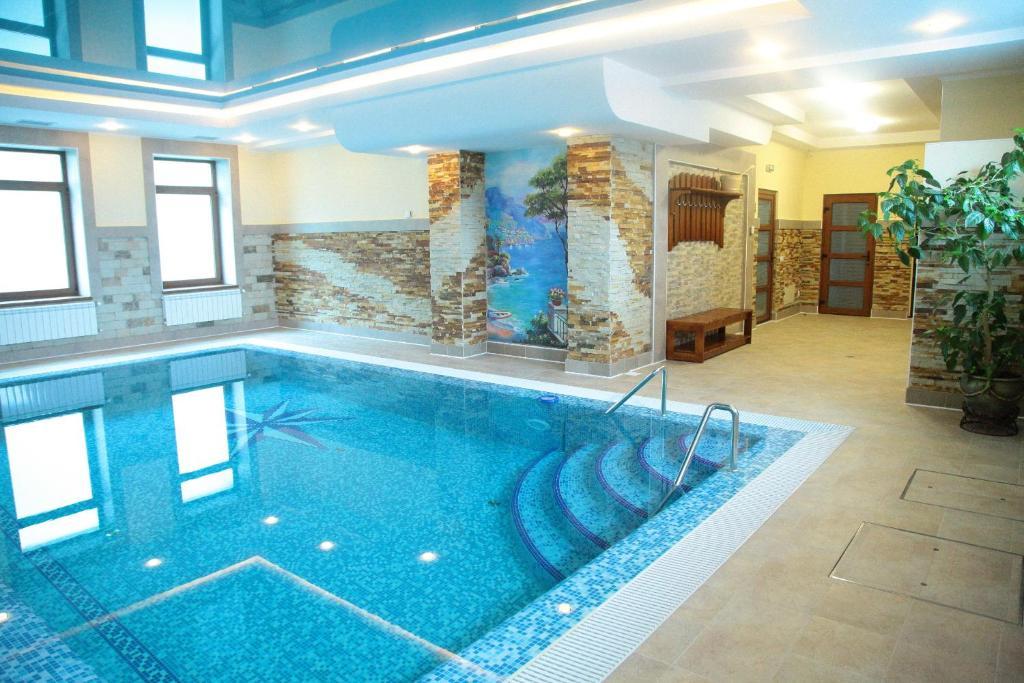 Karpaty Hotel Choest Buitenkant foto